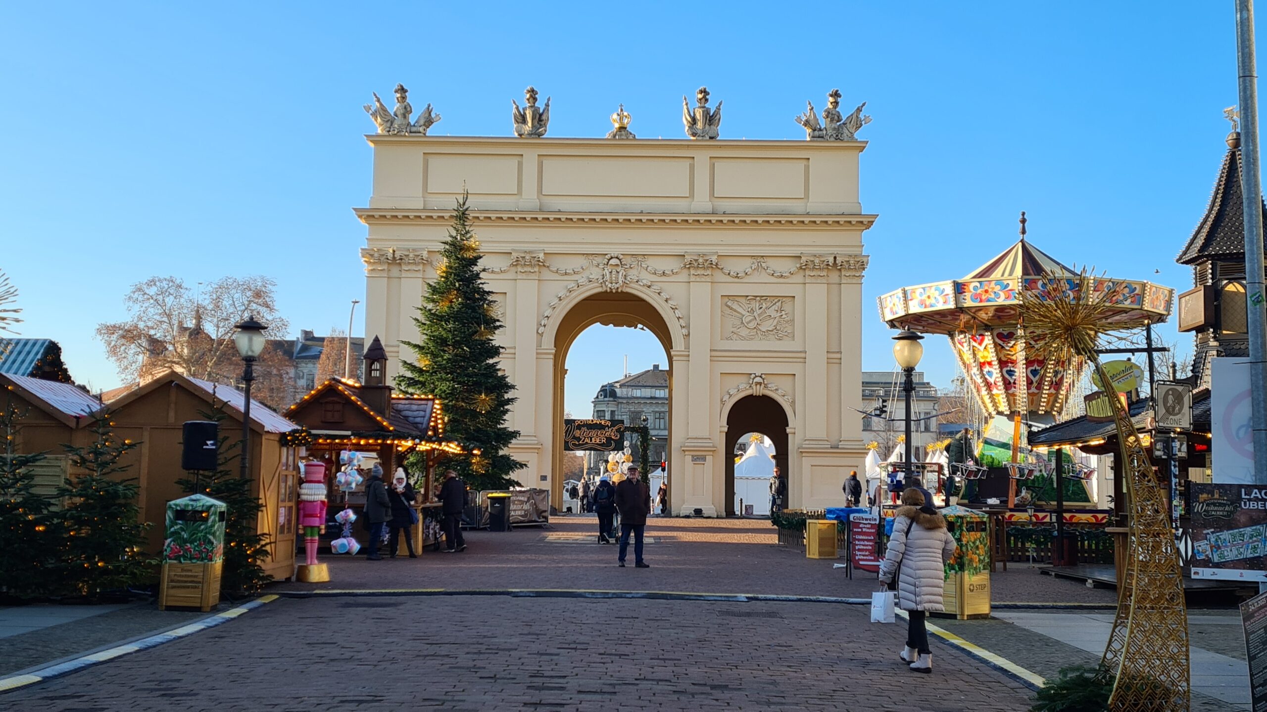 Szene vom Weihnachtsmarkt in Potsdam (Foto Haßler)